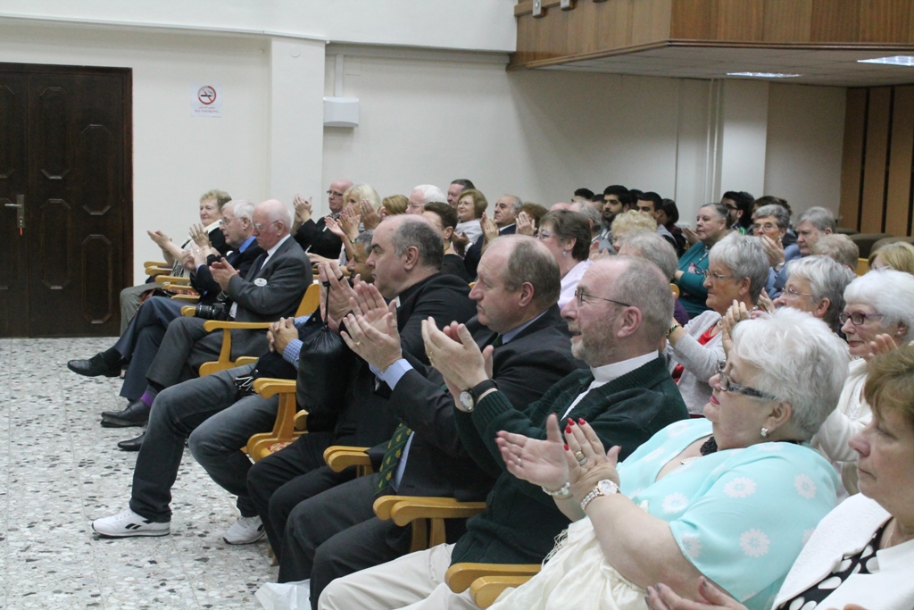 ضمن زيارتهم السنوية إلى بيت لحم لترسيخ العلاقات الثنائية وفد إسكتلندي يترأسه رئيس بلدية غلاسجو السابق يزور بلدية بيت لحم