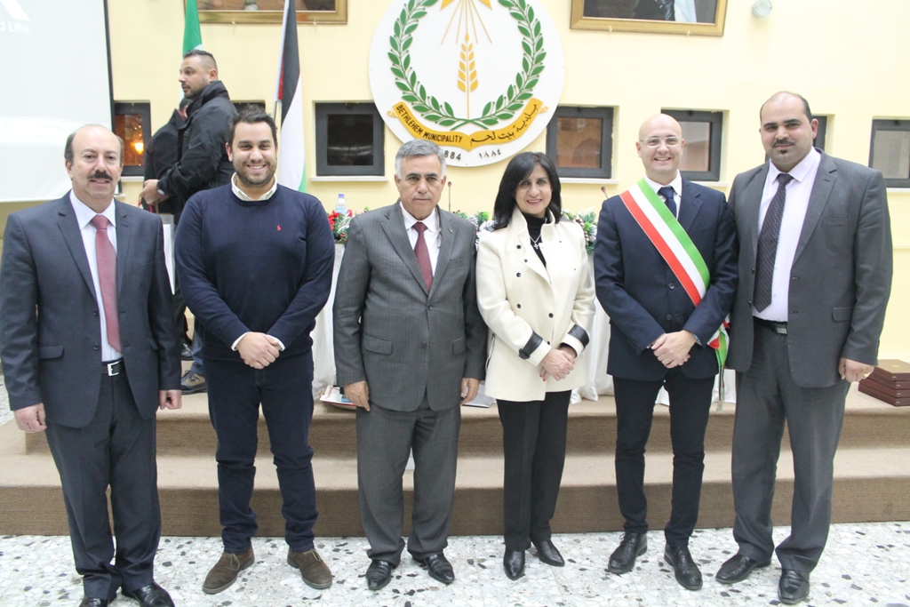 بلدية بيت لحم تطلق مجموعة من مشاريعها  الممولة من الحكومة الإيطالية من خلال  برنامج دعم البلديات الفلسطينية ومن بينها حوش السريان والمدبسة