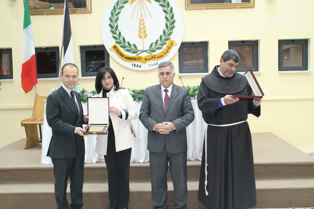 بلدية بيت لحم تطلق مجموعة من مشاريعها  الممولة من الحكومة الإيطالية من خلال  برنامج دعم البلديات الفلسطينية ومن بينها حوش السريان والمدبسة