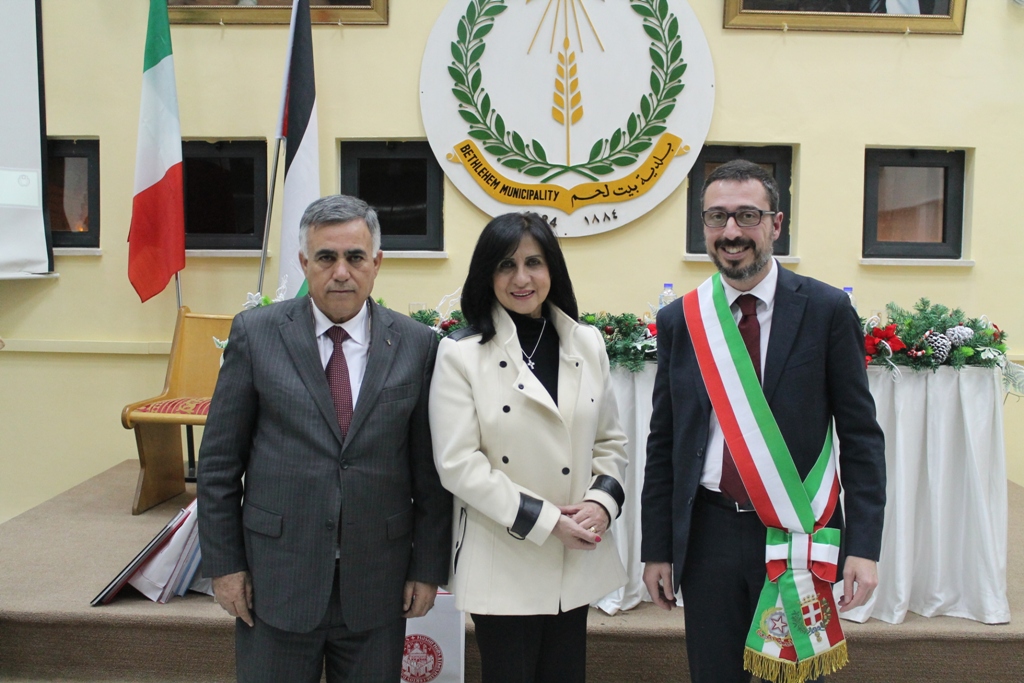 بلدية بيت لحم تطلق مجموعة من مشاريعها  الممولة من الحكومة الإيطالية من خلال  برنامج دعم البلديات الفلسطينية ومن بينها حوش السريان والمدبسة