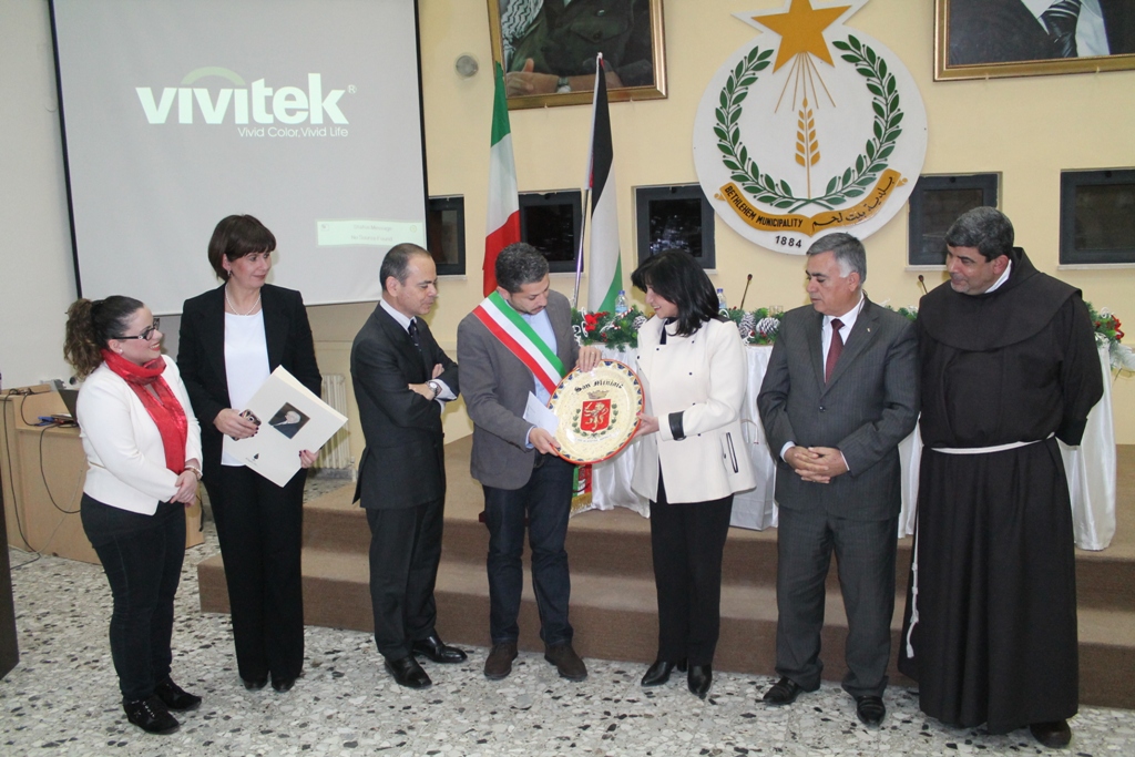 بلدية بيت لحم تطلق مجموعة من مشاريعها  الممولة من الحكومة الإيطالية من خلال  برنامج دعم البلديات الفلسطينية ومن بينها حوش السريان والمدبسة