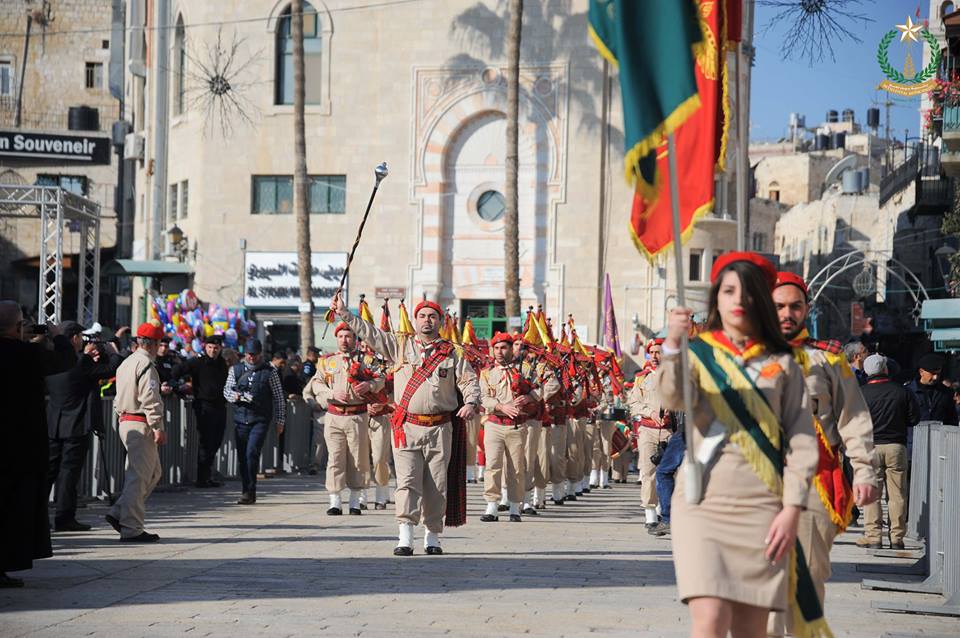 24-12-2015 إستقبال غبطة البطريرك فؤاد طوال والأمسية الميلادية 