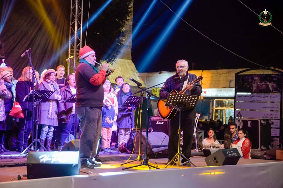 24-12-2015 إستقبال غبطة البطريرك فؤاد طوال والأمسية الميلادية 