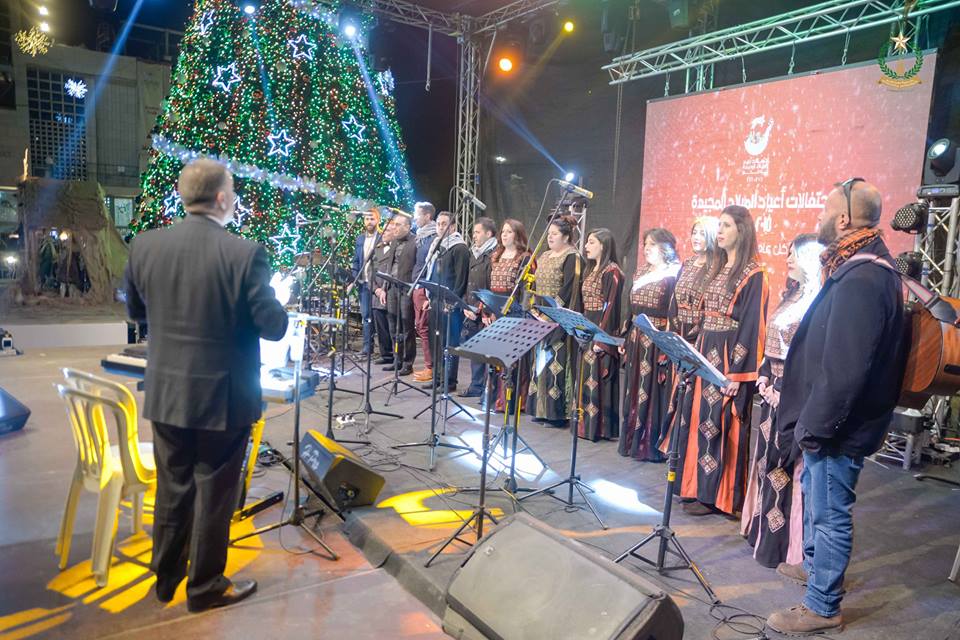 24-12-2015 إستقبال غبطة البطريرك فؤاد طوال والأمسية الميلادية 