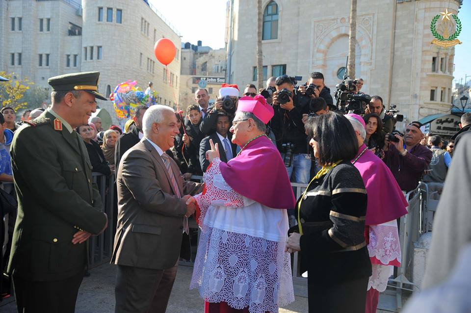 24-12-2015 إستقبال غبطة البطريرك فؤاد طوال والأمسية الميلادية 