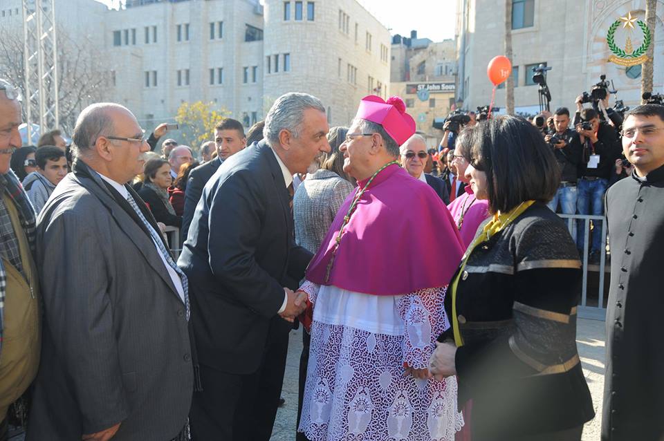 24-12-2015 إستقبال غبطة البطريرك فؤاد طوال والأمسية الميلادية 