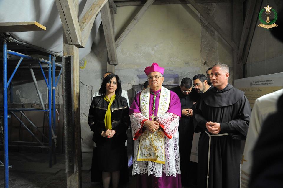 24-12-2015 إستقبال غبطة البطريرك فؤاد طوال والأمسية الميلادية 