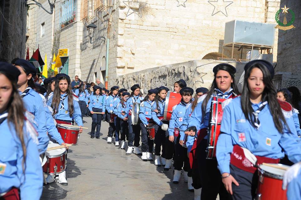 24-12-2015 إستقبال غبطة البطريرك فؤاد طوال والأمسية الميلادية 