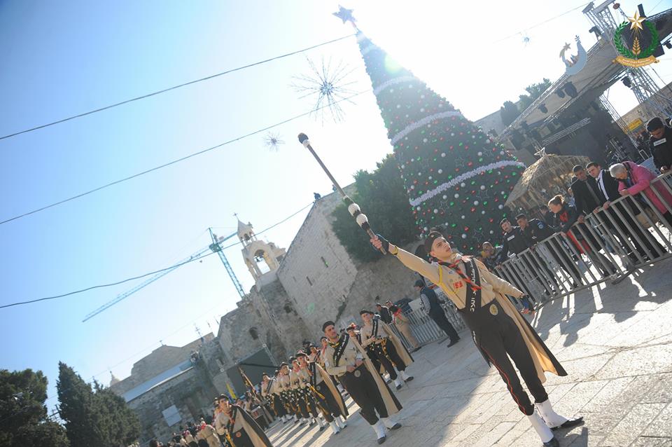 24-12-2015 إستقبال غبطة البطريرك فؤاد طوال والأمسية الميلادية 