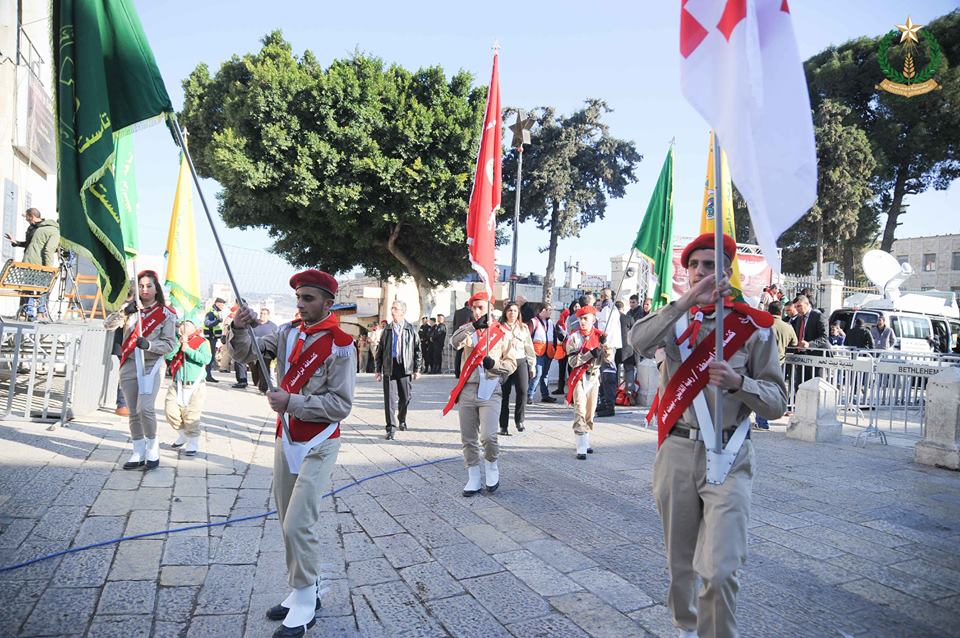 24-12-2015 إستقبال غبطة البطريرك فؤاد طوال والأمسية الميلادية 