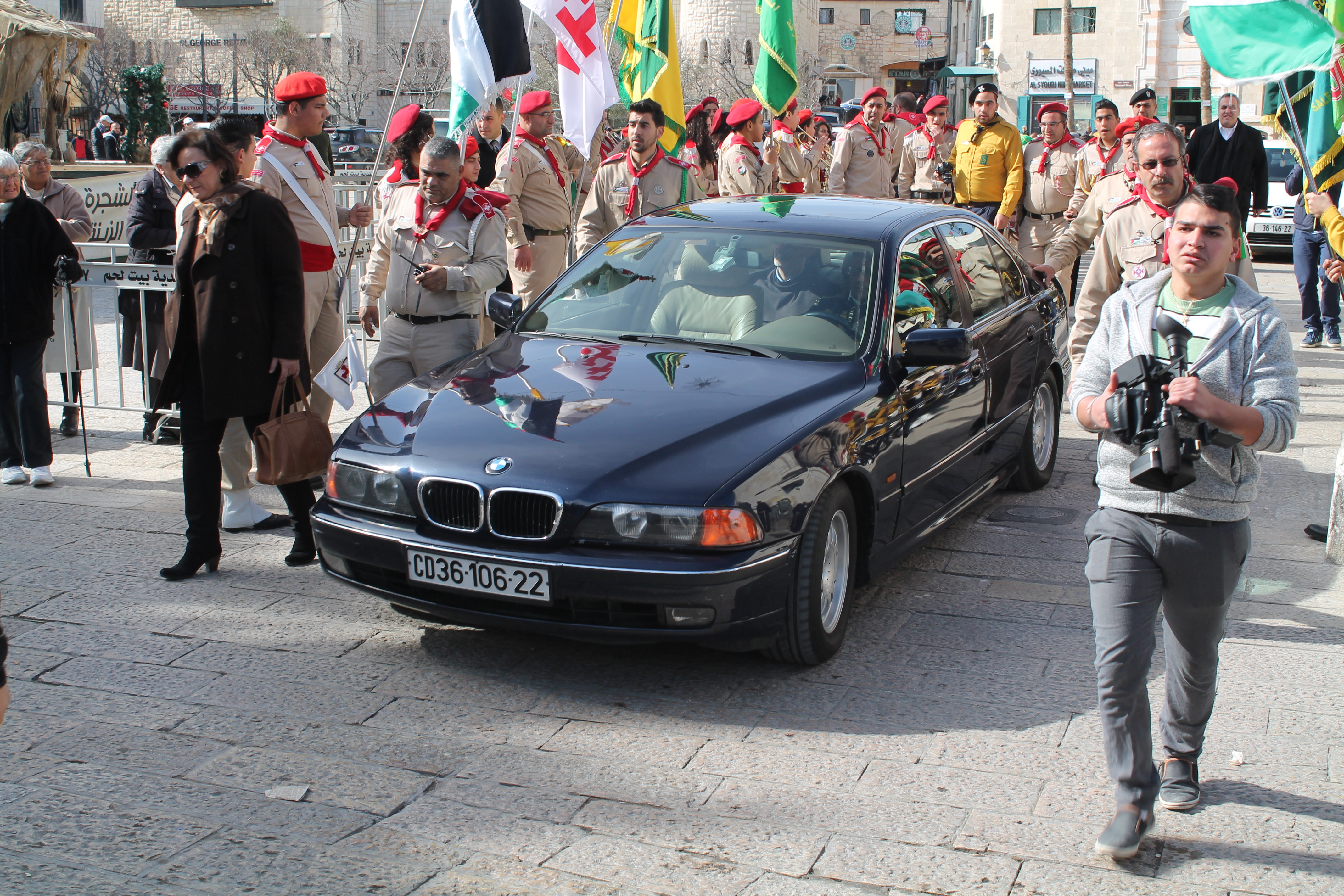 رئيسة وأعضاء بلدية بيت لحم يستقبلون حارس الأراضي المقدسة بمناسبة عيد الغطاس