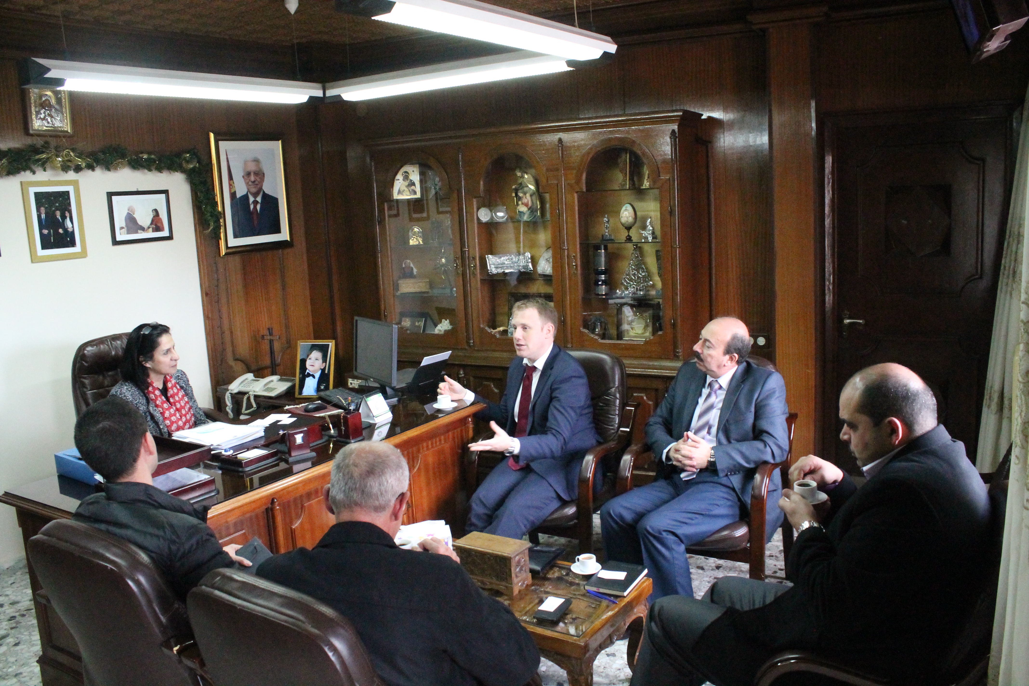 بابون تطلع وفد (UN–HABITAT)  على واقع مدينة بيت لحم وأهم التحديات والإنجازات البلدية 