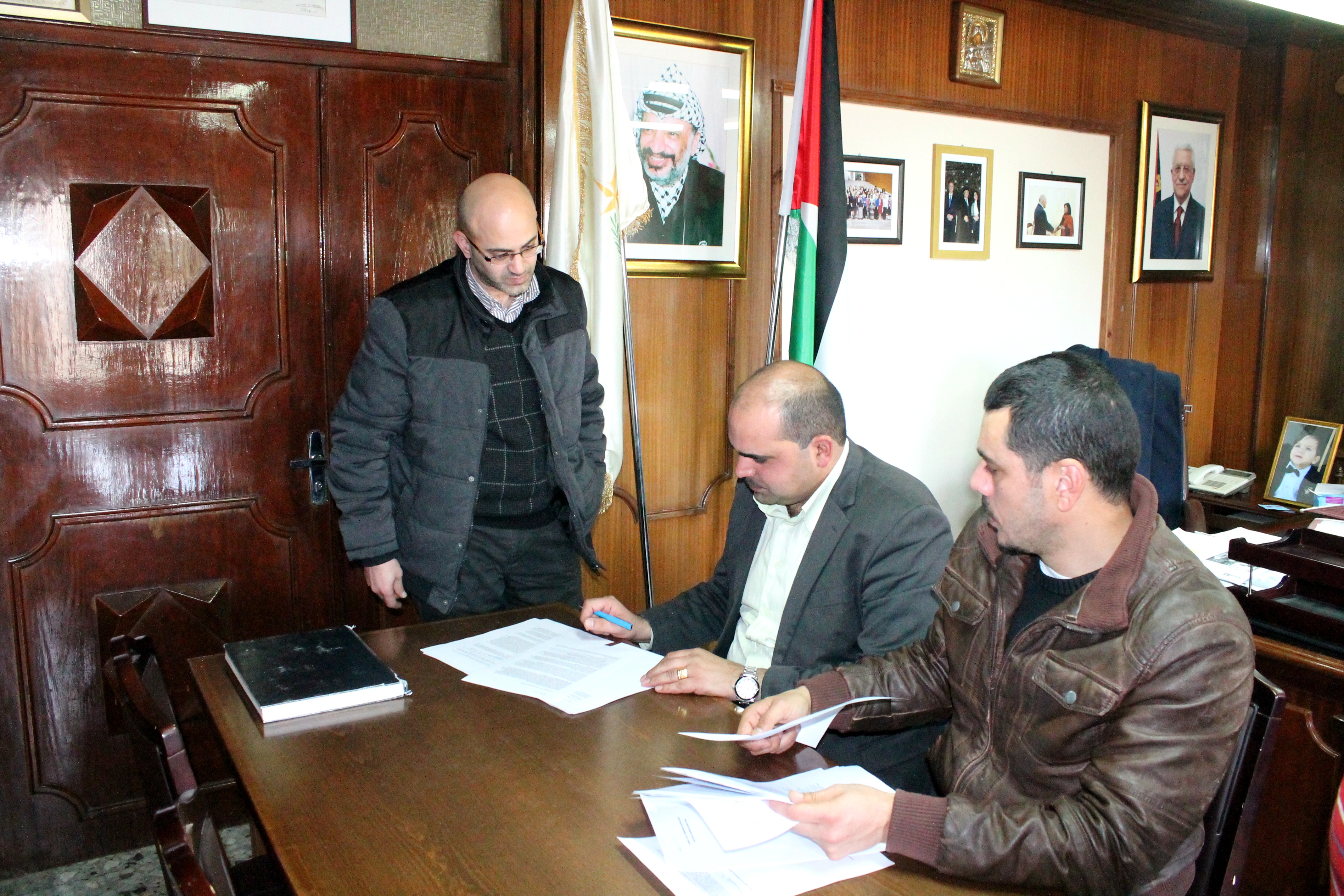 توقيع اتفاقية بخصوص خيمة للإحتفالات المختلفة بين بلدية بيت لحم وال DAI