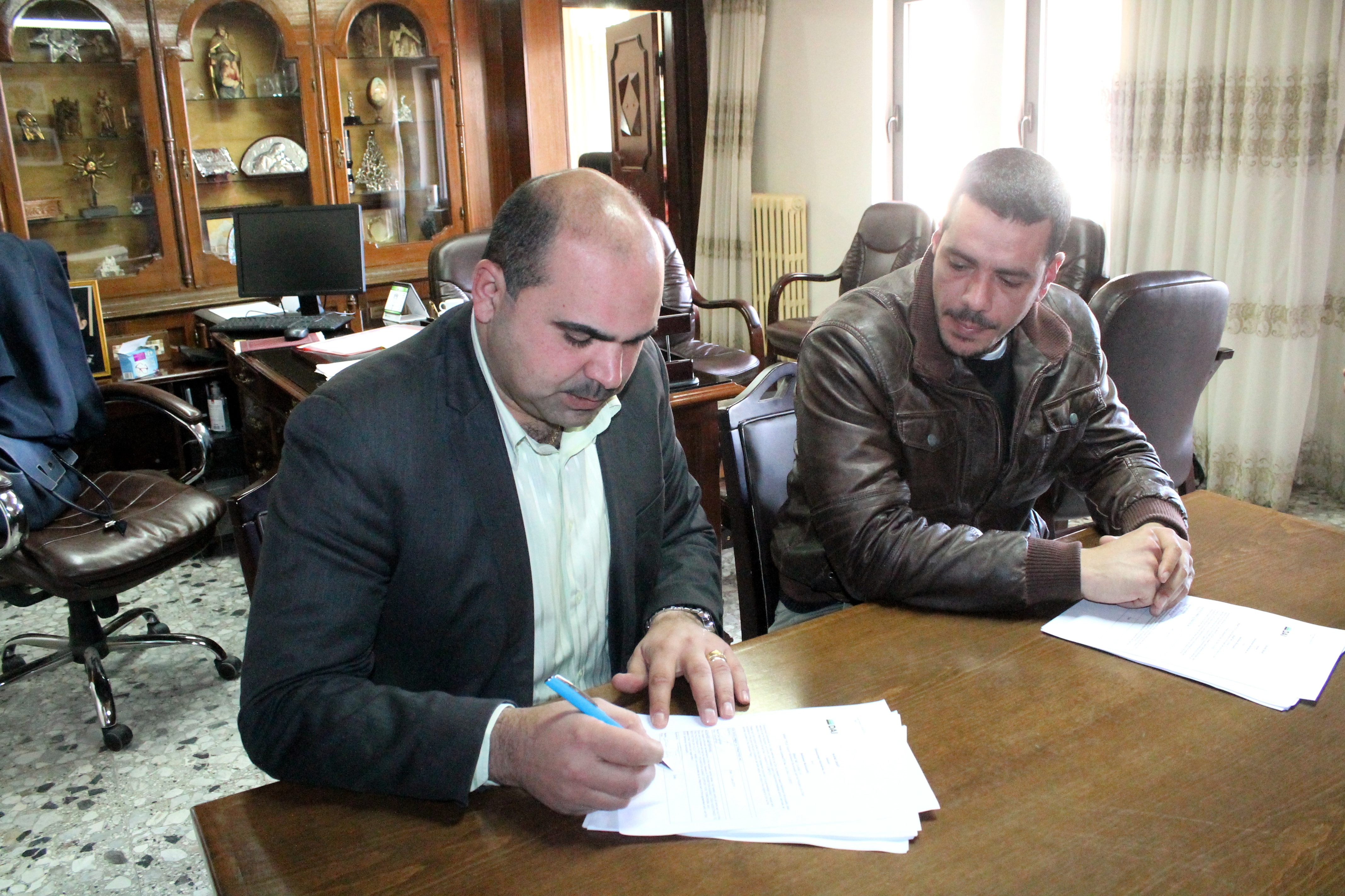 توقيع اتفاقية بخصوص خيمة للإحتفالات المختلفة بين بلدية بيت لحم وال DAI