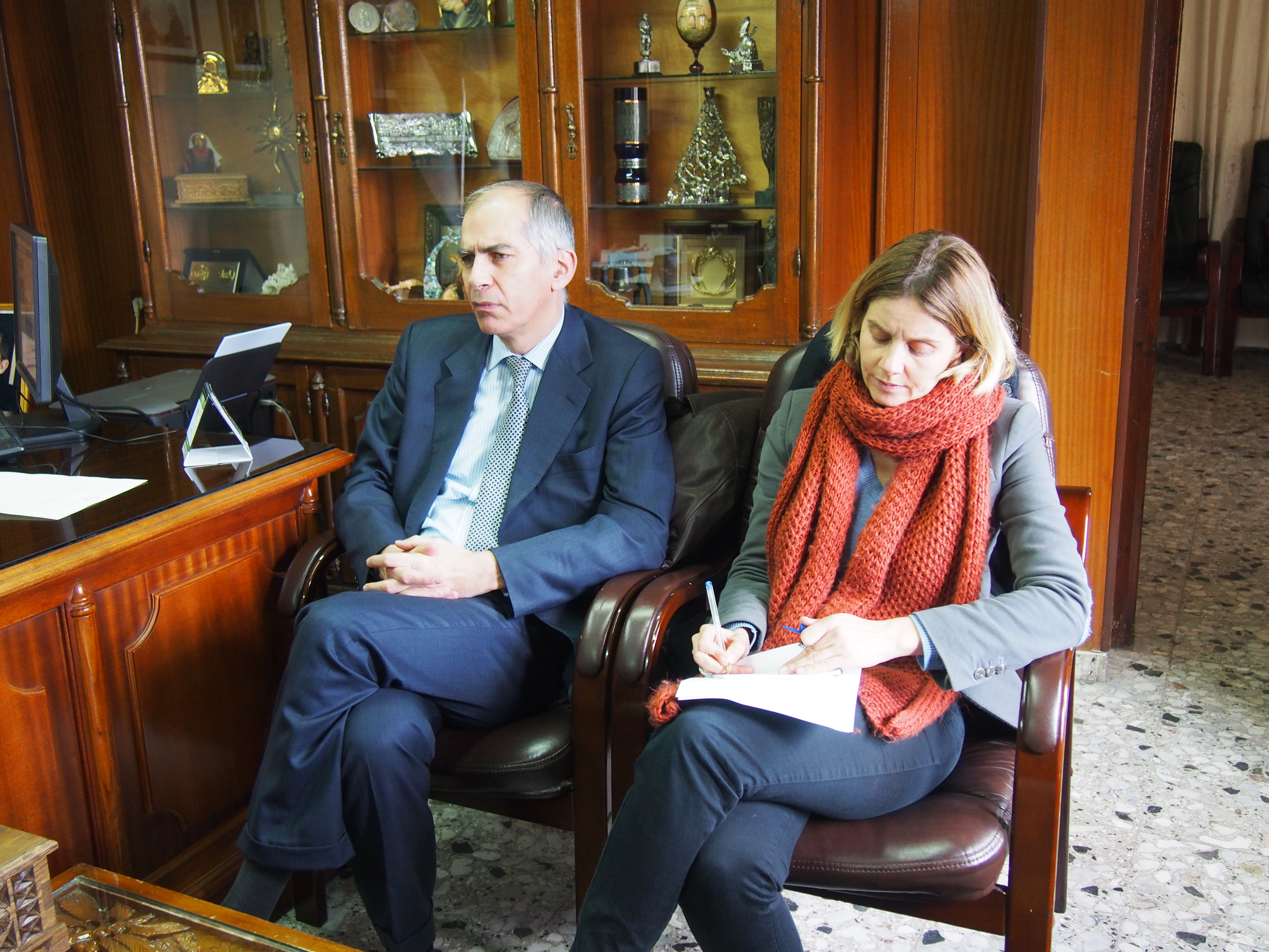 رئيسة بلدية بيت لحم تستقبل القنصل الفرنسي العام في القدس لترتيب زيارة رئيسة بلدية لورد الفرنسية إلى بيت لحم