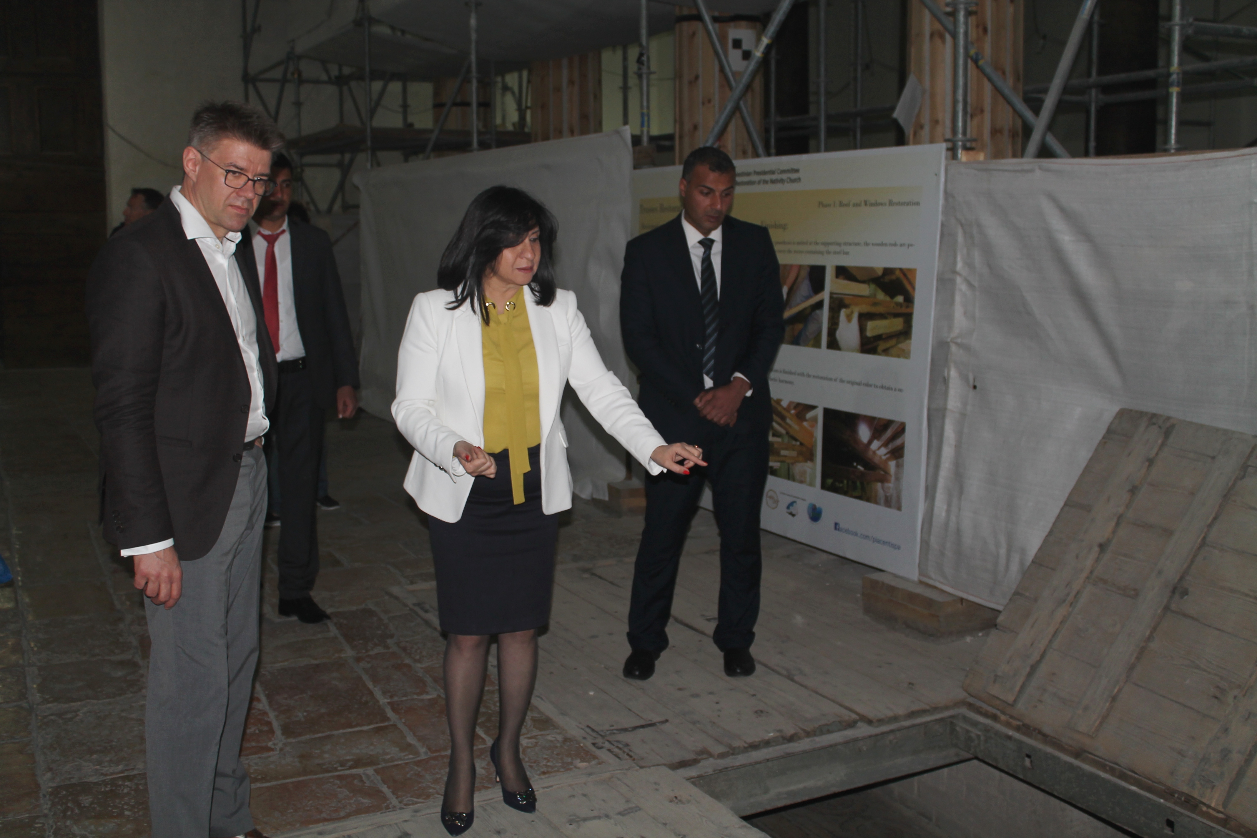 رئيسة بلدية بيت لحم تستقبل وزير خارجية أيسلندا وتطلعه على تحديات المدينة وترشيحها كعاصمة للثقافة العربية 