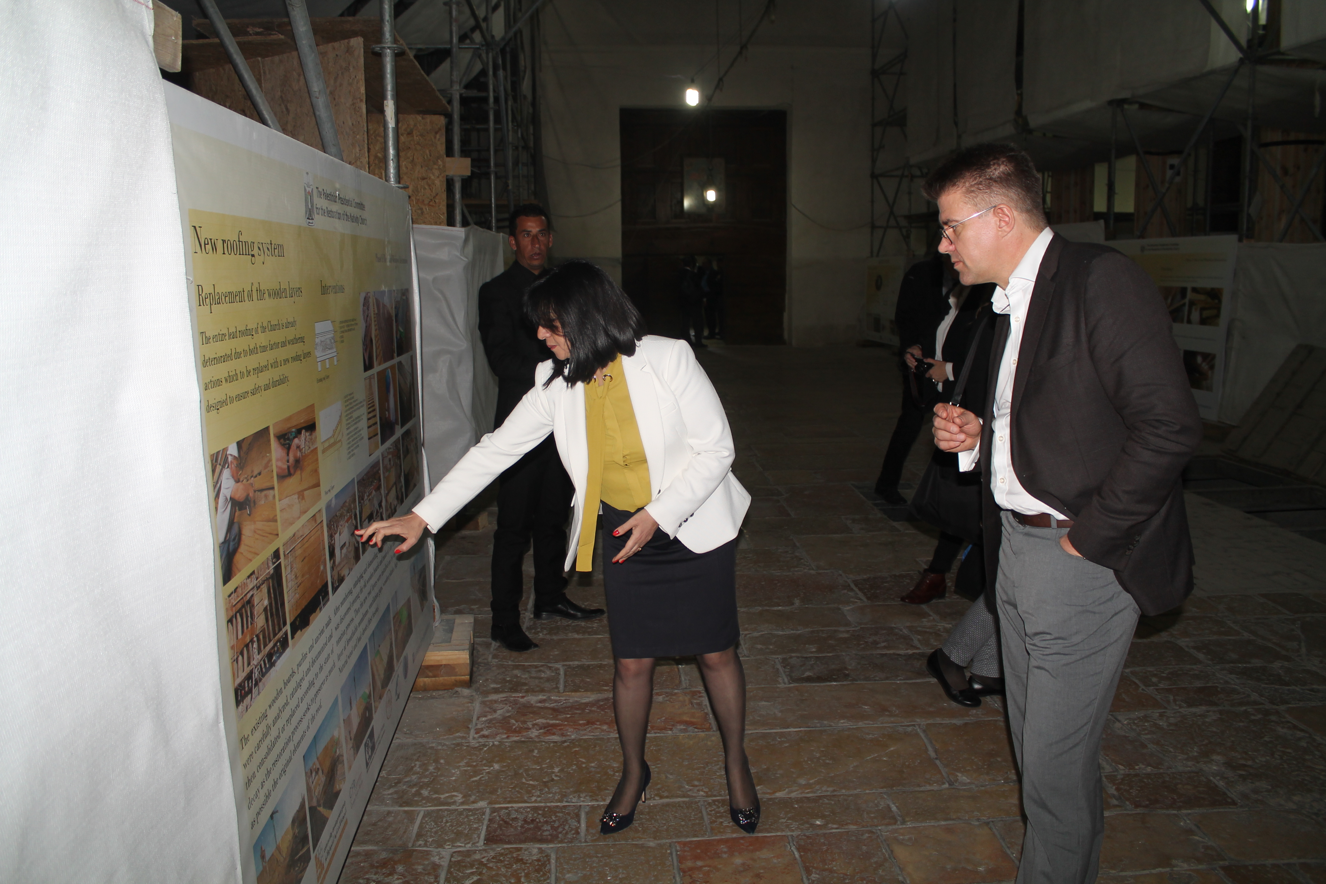 رئيسة بلدية بيت لحم تستقبل وزير خارجية أيسلندا وتطلعه على تحديات المدينة وترشيحها كعاصمة للثقافة العربية 