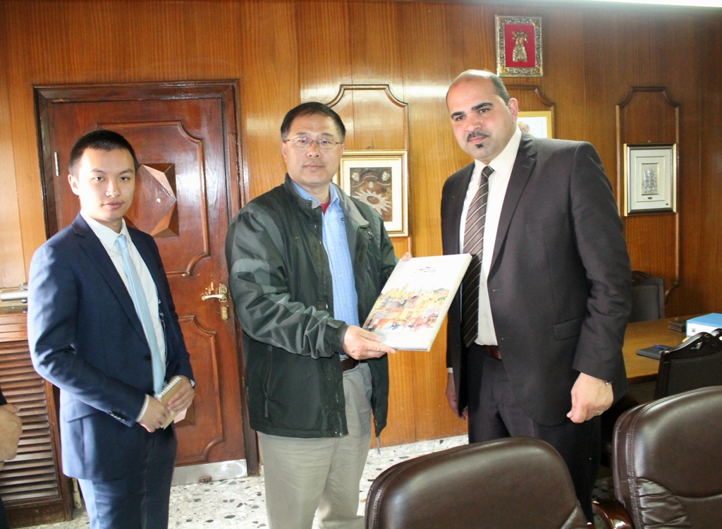 نائب رئيسة بلدية بيت لحم يستقبل مستشار وزارة الثقافة الصينية بهدف دراسة آفاق التعاون المشترك 