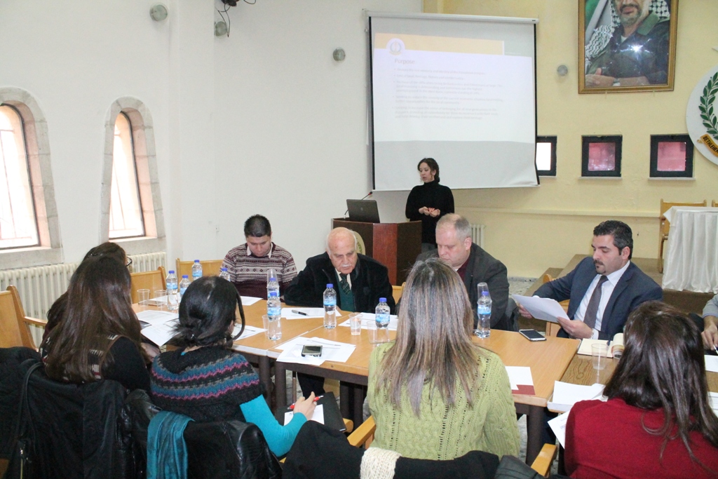 المغتربون يعودون إلى جذورهم...بلدية بيت لحم وشركاؤها يجتمعون تحضيراً لمؤتمر مغتربي أبناء محافظة بيت لحم 