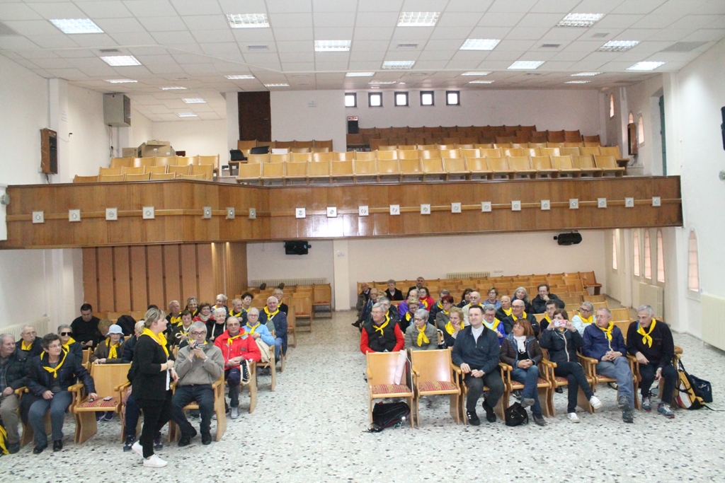 رئيس بلدية كيفاسو الإيطالية والقنصل الفلسطيني في ميلانو يلتقيان بابون في دار بلدية بيت لحم