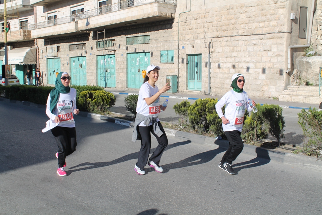 رئيسة بلدية بيت لحم تُطلق ماراثون فلسطين الرابع وتشارك عن فئة 10 كيلومتر للمطالبة بحق المرأة بالميراث  