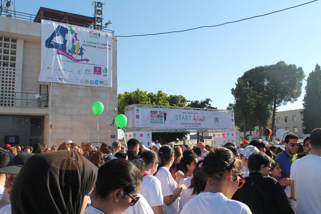 رئيسة بلدية بيت لحم تُطلق ماراثون فلسطين الرابع وتشارك عن فئة 10 كيلومتر للمطالبة بحق المرأة بالميراث  