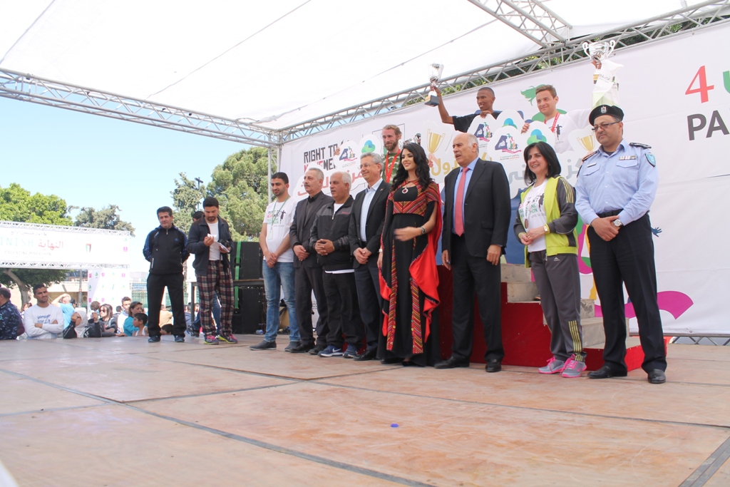 رئيسة بلدية بيت لحم تُطلق ماراثون فلسطين الرابع وتشارك عن فئة 10 كيلومتر للمطالبة بحق المرأة بالميراث  