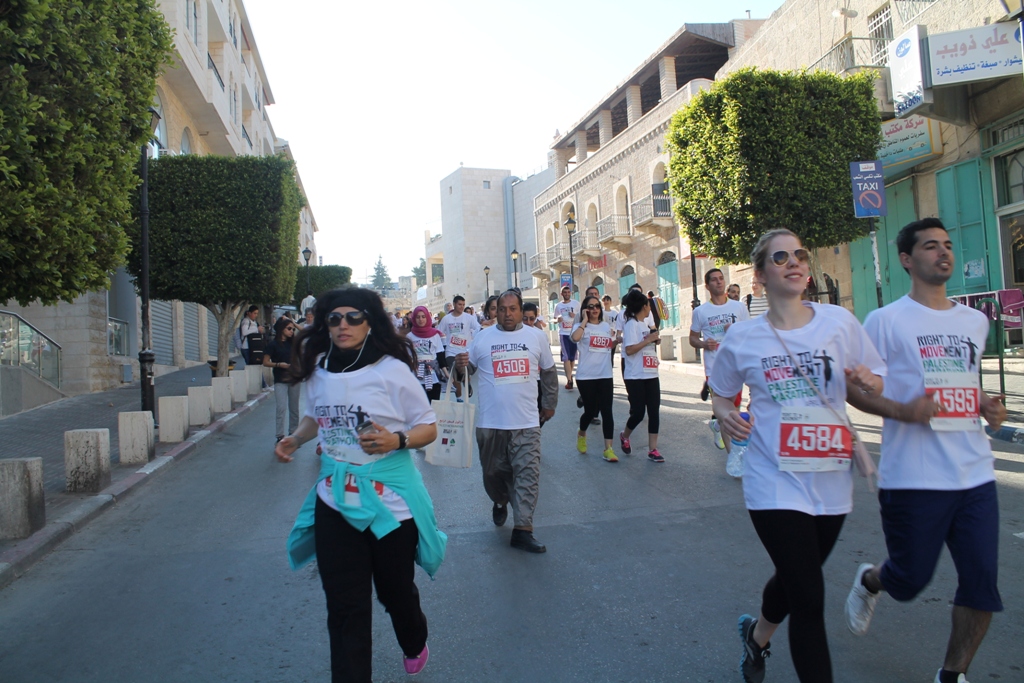 رئيسة بلدية بيت لحم تُطلق ماراثون فلسطين الرابع وتشارك عن فئة 10 كيلومتر للمطالبة بحق المرأة بالميراث  
