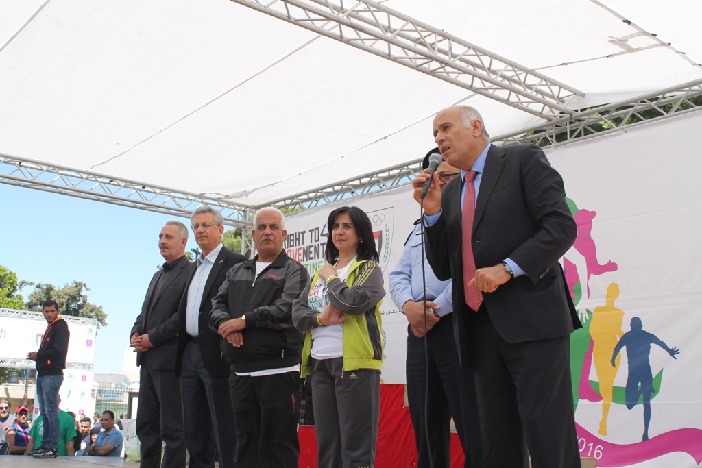 رئيسة بلدية بيت لحم تُطلق ماراثون فلسطين الرابع وتشارك عن فئة 10 كيلومتر للمطالبة بحق المرأة بالميراث  