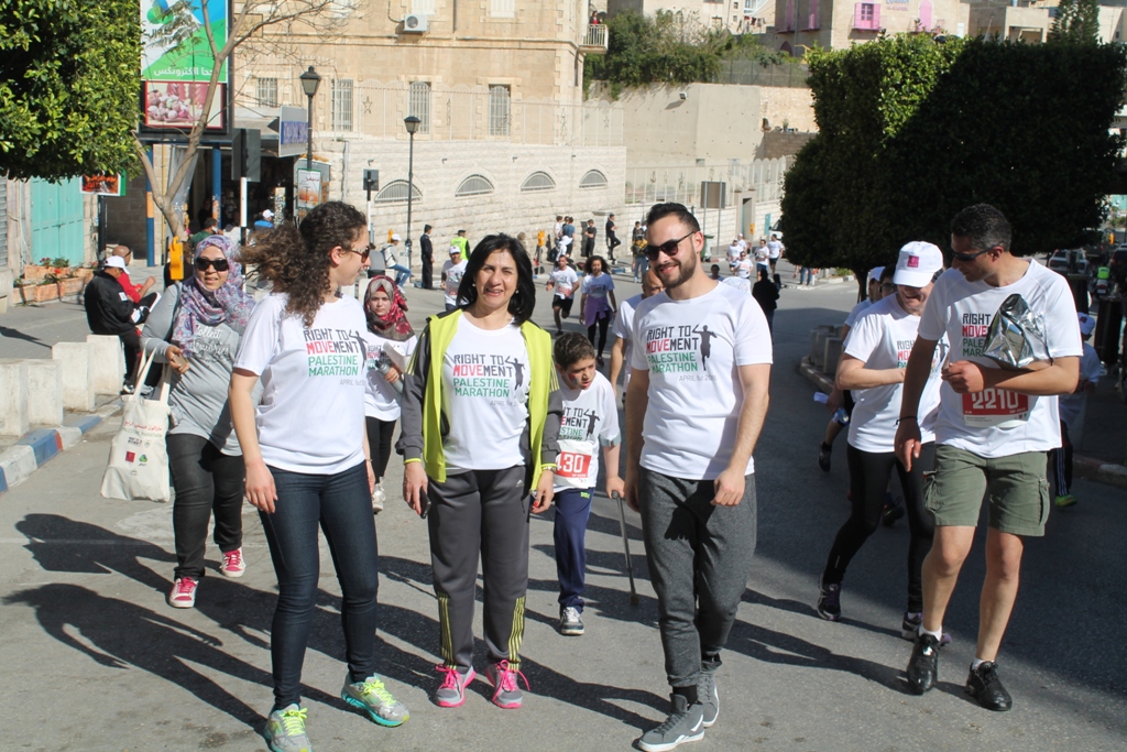رئيسة بلدية بيت لحم تُطلق ماراثون فلسطين الرابع وتشارك عن فئة 10 كيلومتر للمطالبة بحق المرأة بالميراث  