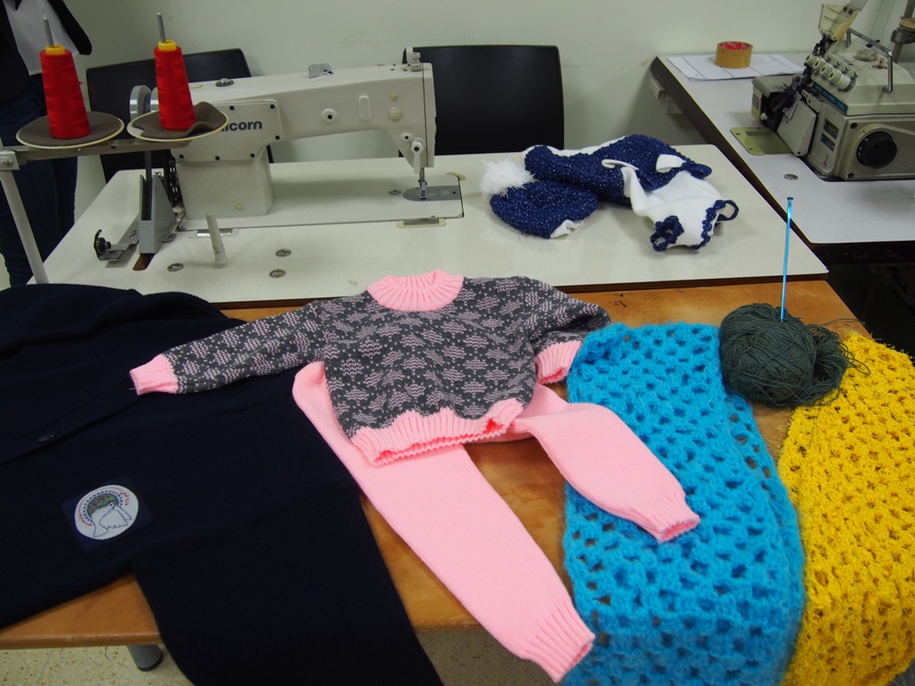  رئيسة بلدية بيت لحم تُكرم مؤسسة اللايف جيت لمشاركتهم في ماراثون فلسطين وتتجول في أقسام المؤسسة وتلتقي الأشخاص ذوي الإعاقة 