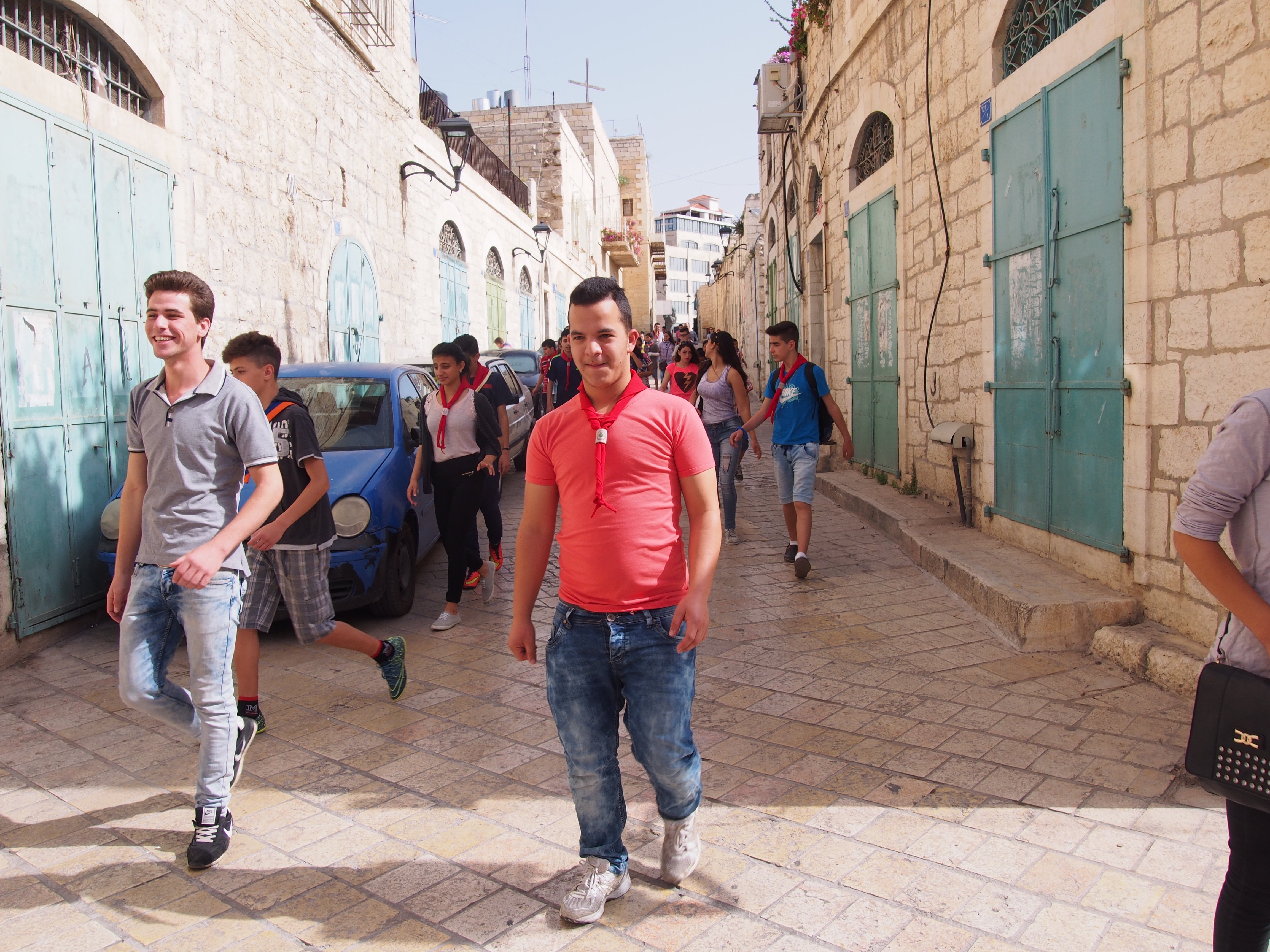 نشاط فصحي في شوارع بيت لحم القديمة للتعرف على تاريخ وأصالة المواقع التراثية والتاريخية 