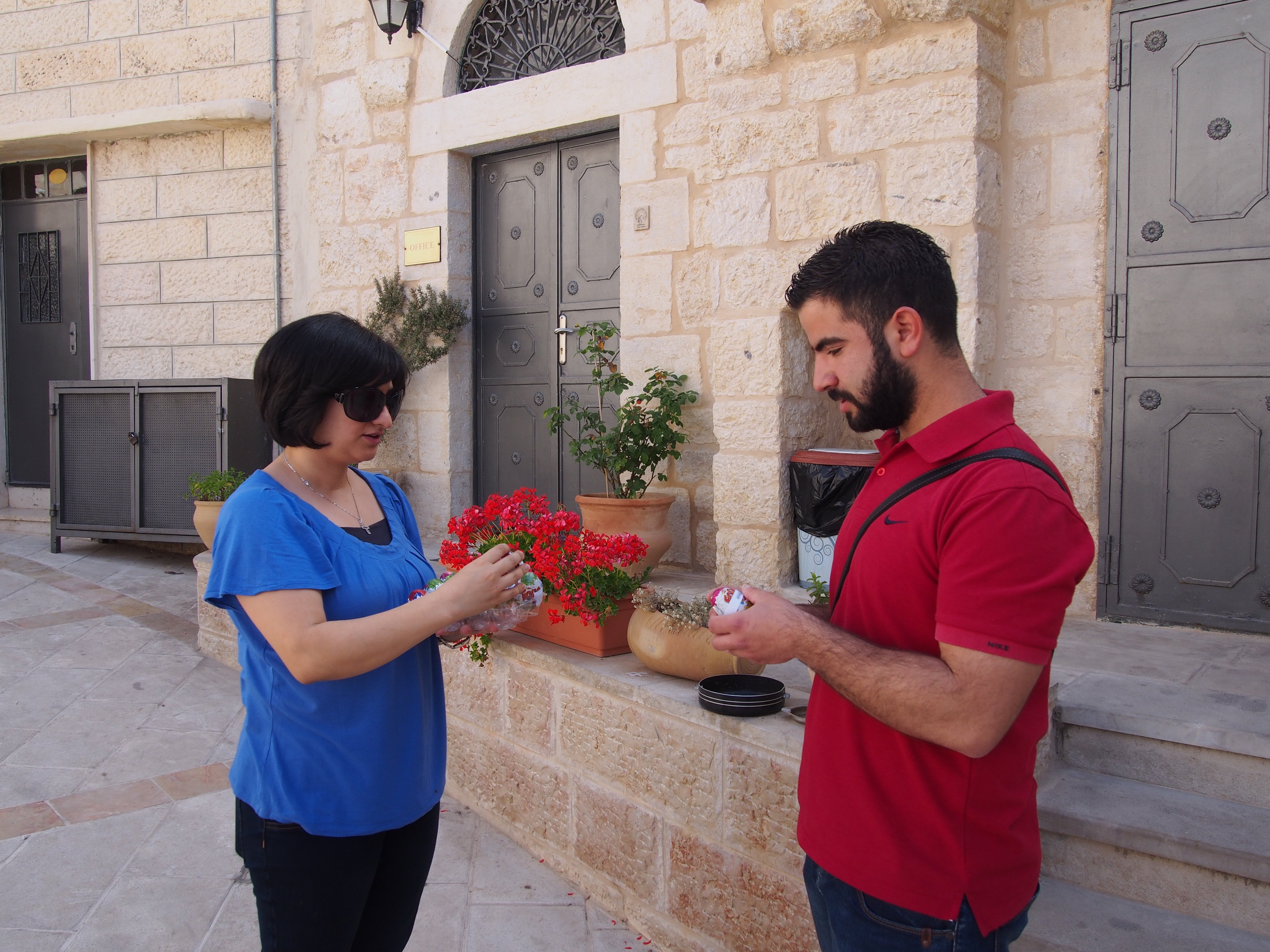 نشاط فصحي في شوارع بيت لحم القديمة للتعرف على تاريخ وأصالة المواقع التراثية والتاريخية 