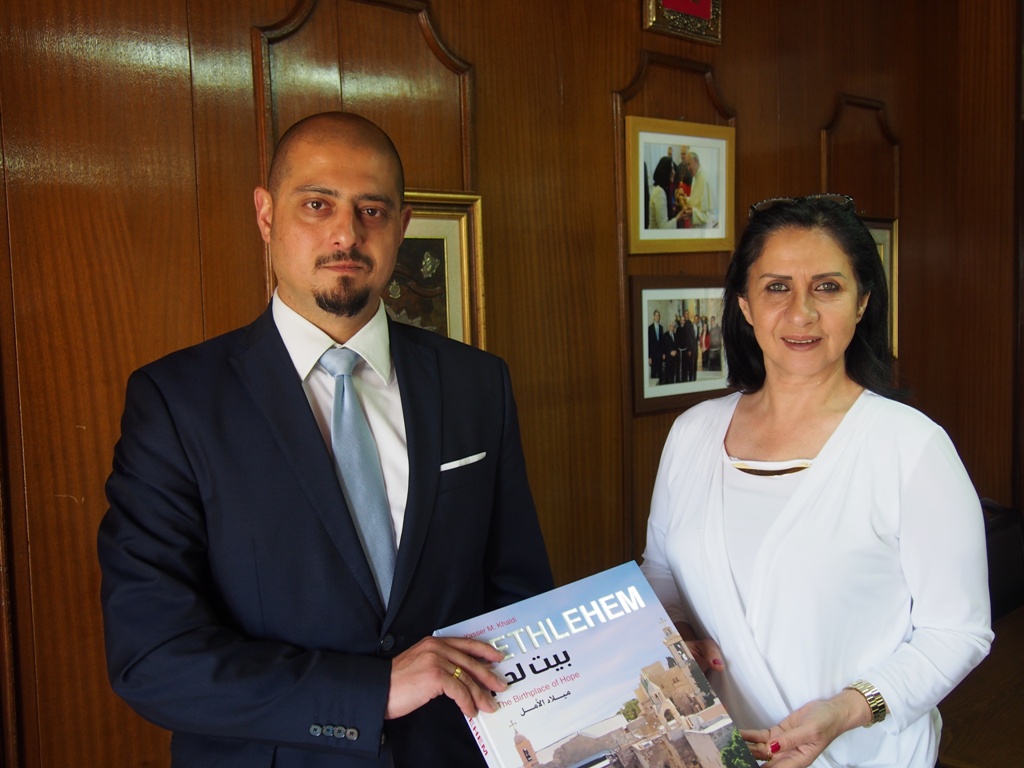 بابون تلتقي ممثل جمهورية قبرص ويتباحثان سبل تعزيز السياحة في بيت لحم 