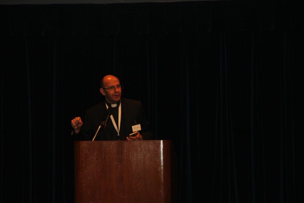 رئيسة بلدية بيت لحم تشارك في مؤتمر الكنائس العام في أتلانتا الأمريكية وتنقل واقع بيت لحم المحاصرة