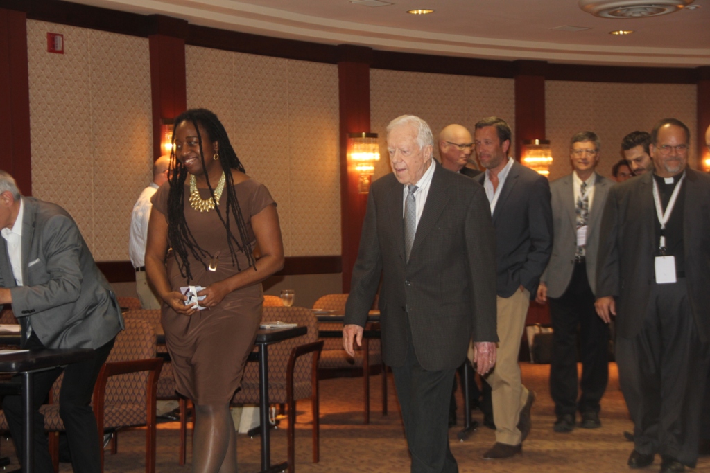 رئيسة بلدية بيت لحم تشارك في مؤتمر الكنائس العام في أتلانتا الأمريكية وتنقل واقع بيت لحم المحاصرة