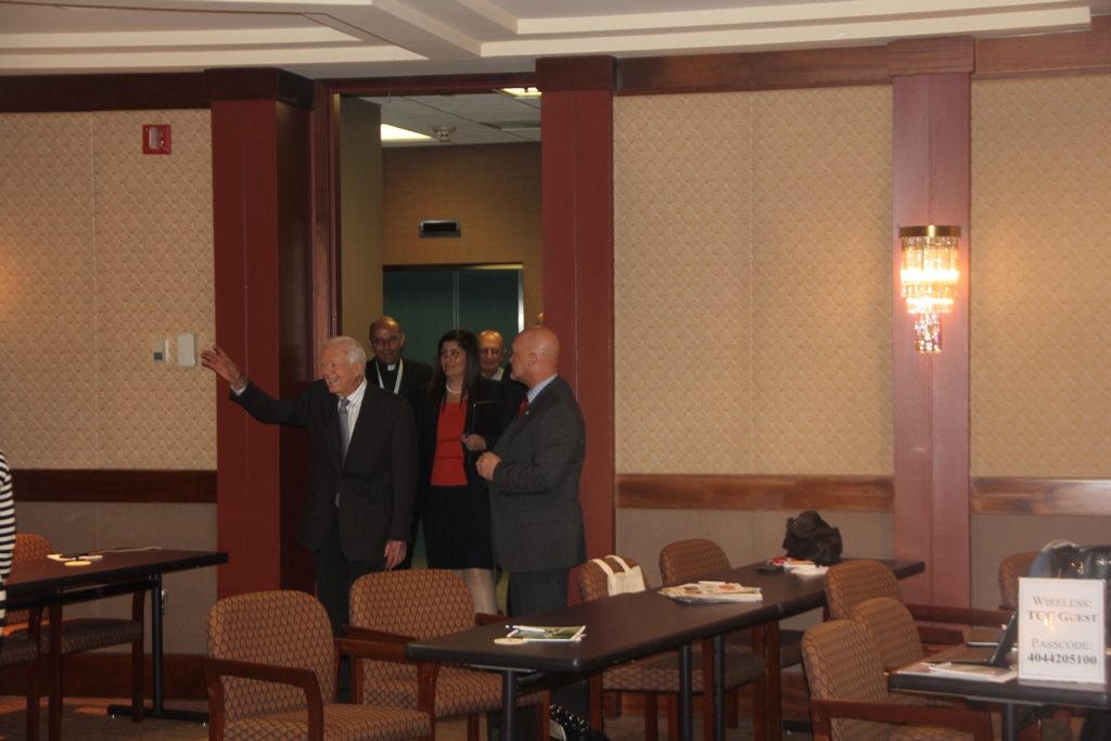 رئيسة بلدية بيت لحم تشارك في مؤتمر الكنائس العام في أتلانتا الأمريكية وتنقل واقع بيت لحم المحاصرة