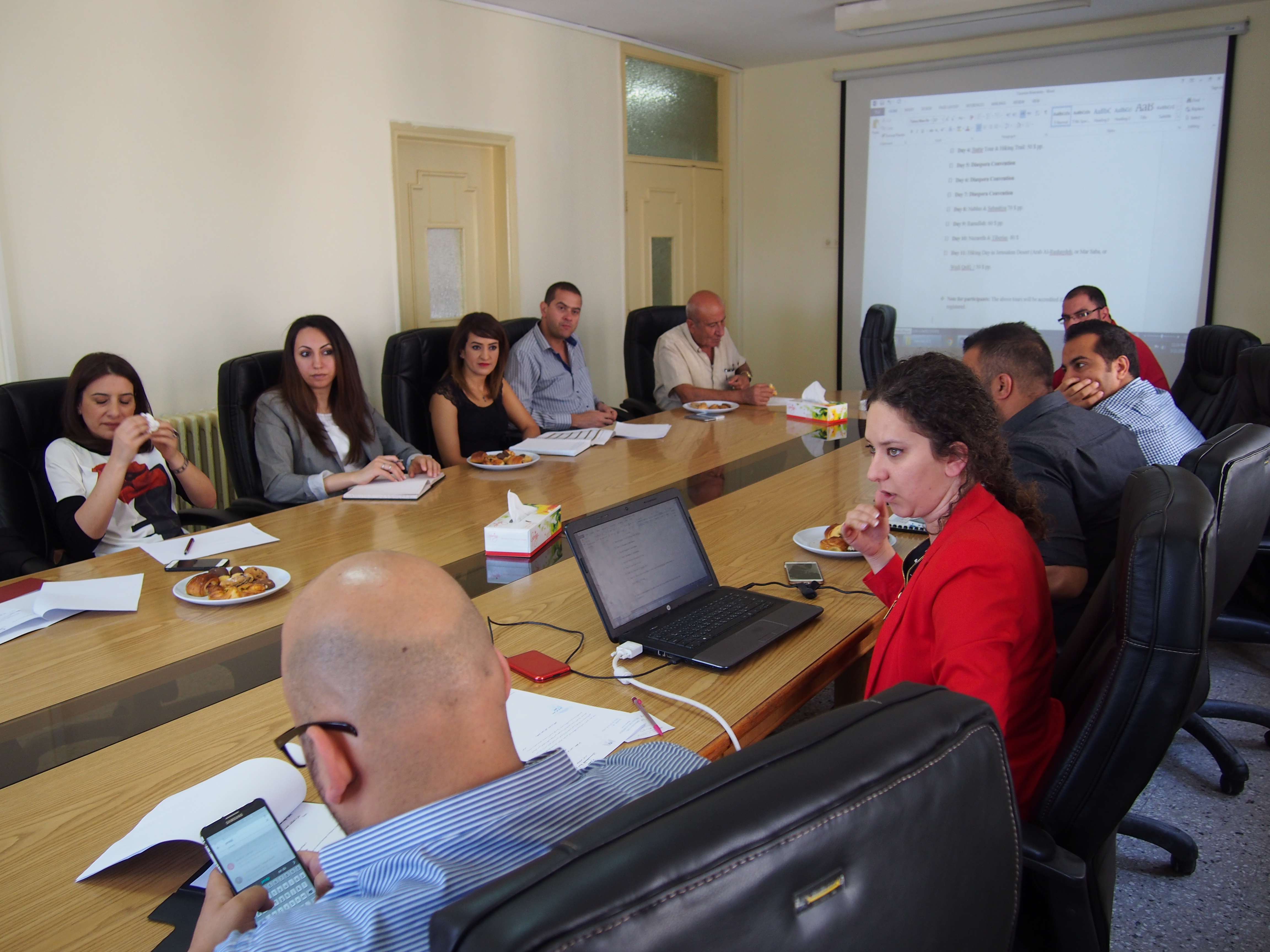 بحضور رئيسي بلديتي بيت لحم وبيت جالا اللجنة التحضيرية تستكمل تحضيراتها لمؤتمر مغتربي أبناء محافظة بيت لحم