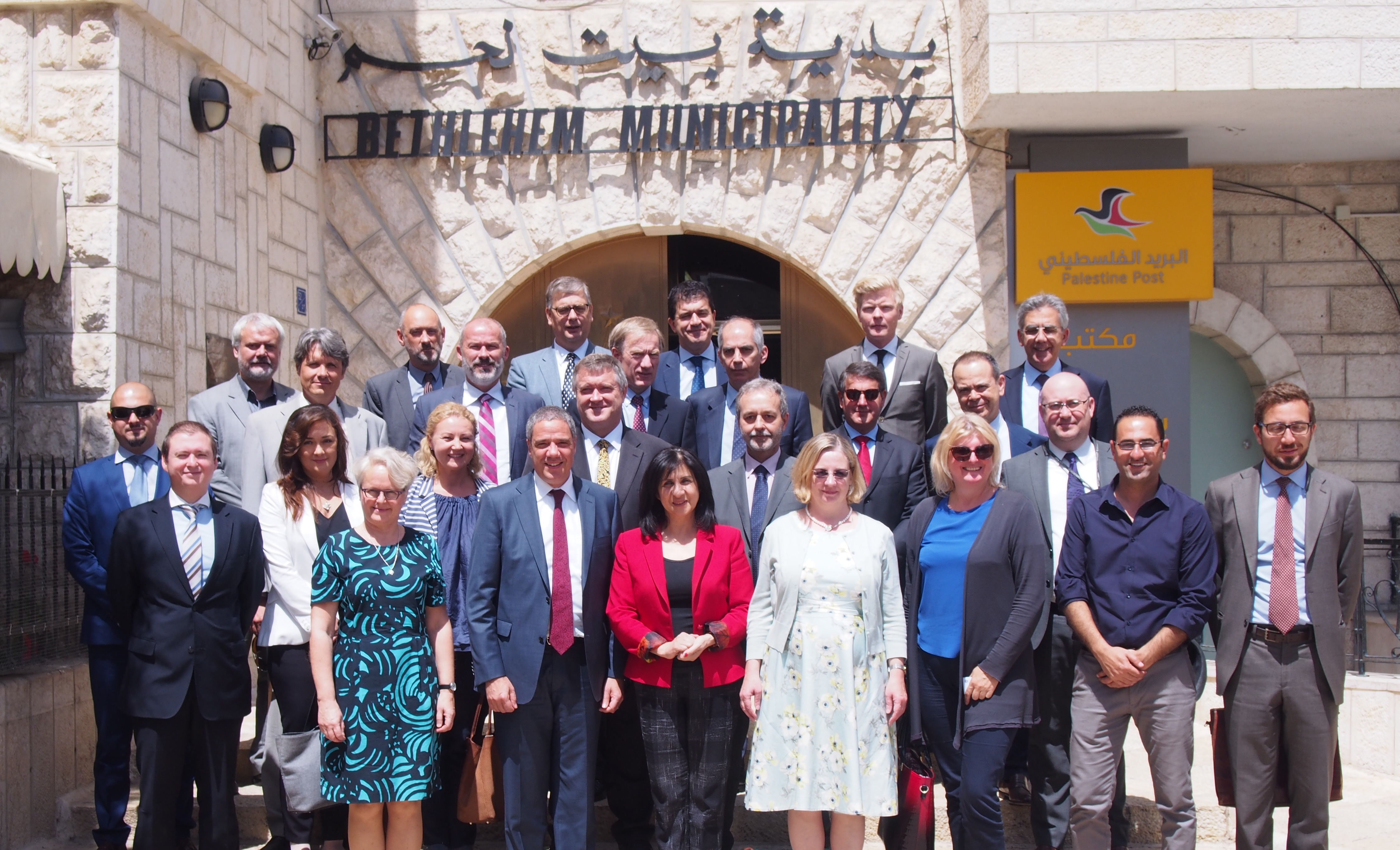 رئيسة بلدية بيت لحم تطلع وفداً من الإتحاد الأوروربي على واقع واحتياجات مدينة بيت لحم