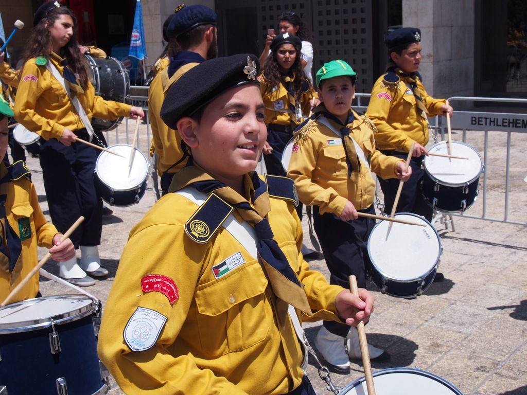 رئيسة وأعضاء المجلس البلدي في بيت لحم يشاركون في إستقبال حارس الأراضي المقدسة الجديد 