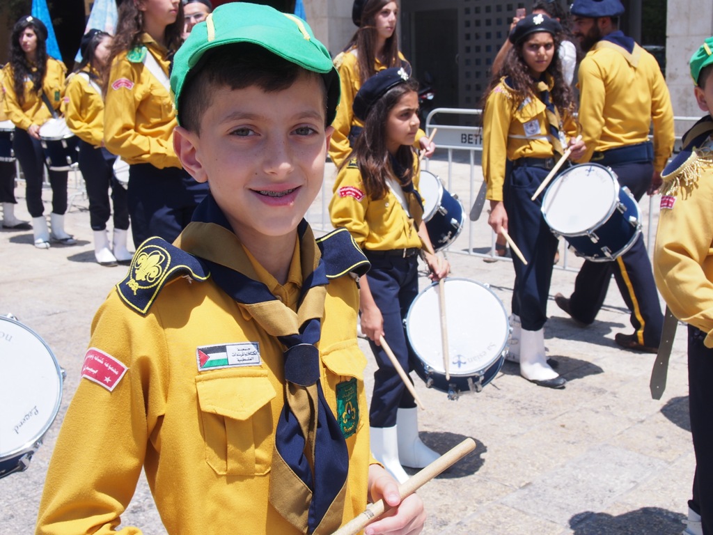 رئيسة وأعضاء المجلس البلدي في بيت لحم يشاركون في إستقبال حارس الأراضي المقدسة الجديد 