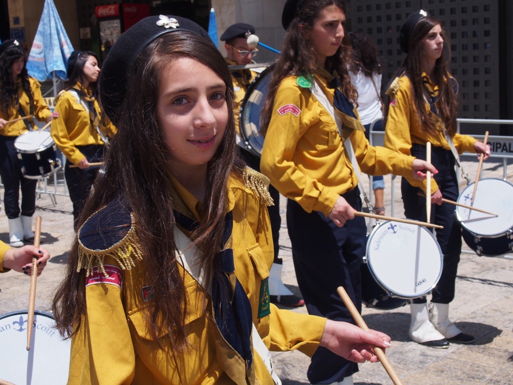 رئيسة وأعضاء المجلس البلدي في بيت لحم يشاركون في إستقبال حارس الأراضي المقدسة الجديد 