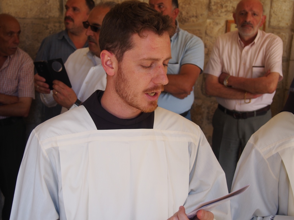 رئيسة وأعضاء المجلس البلدي في بيت لحم يشاركون في إستقبال حارس الأراضي المقدسة الجديد 