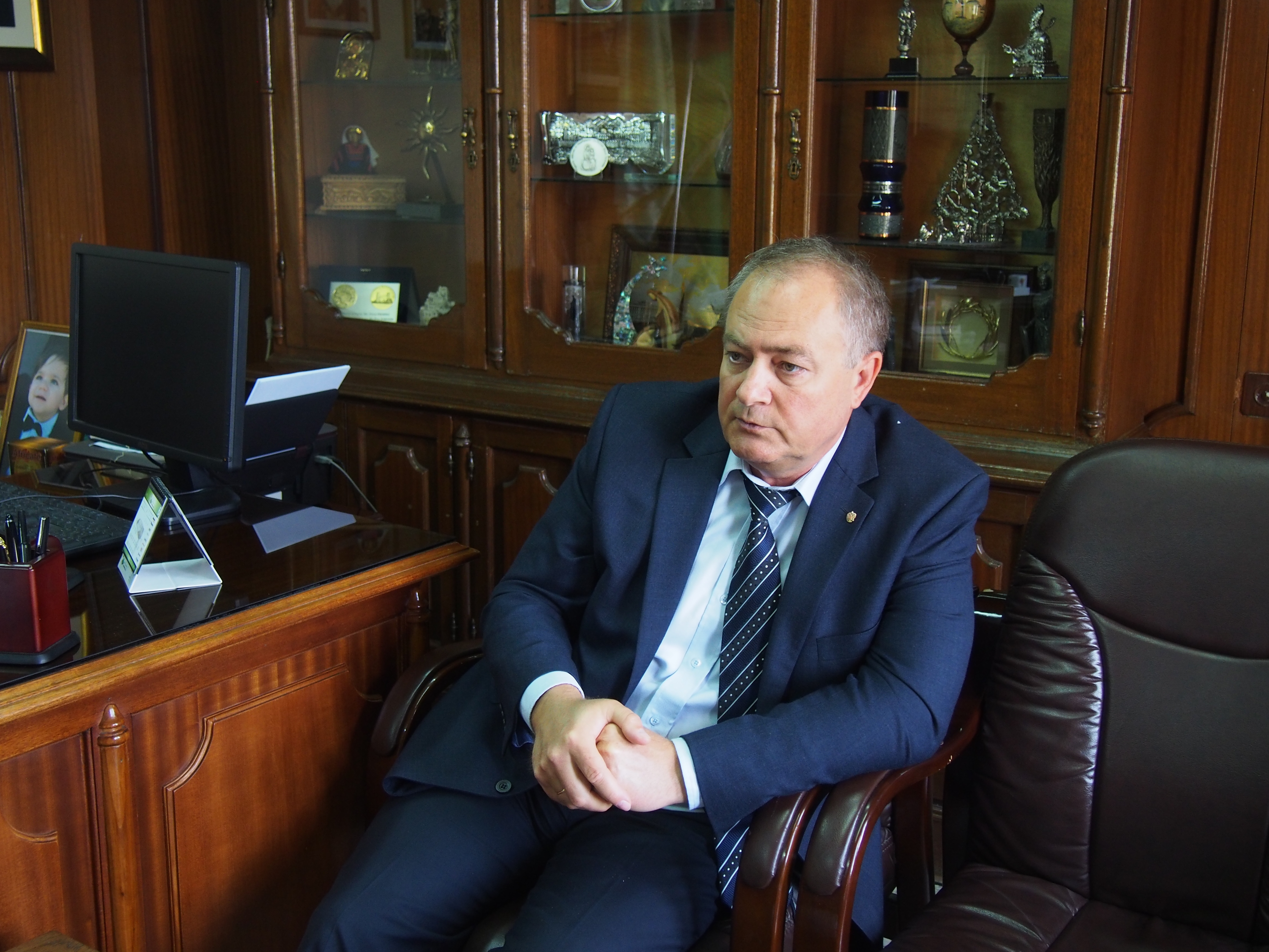 سفير روسيا الإتحادية يزور بلدية بيت لحم وبابون تكرمه لمجهوده الكبير 