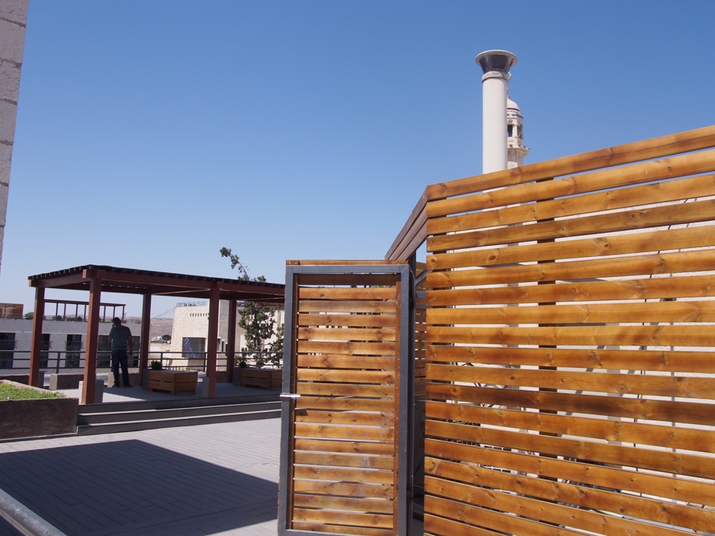 بالصور - نتائج مشروع  إعادة تأهيل وتجميل ساحة المهد 