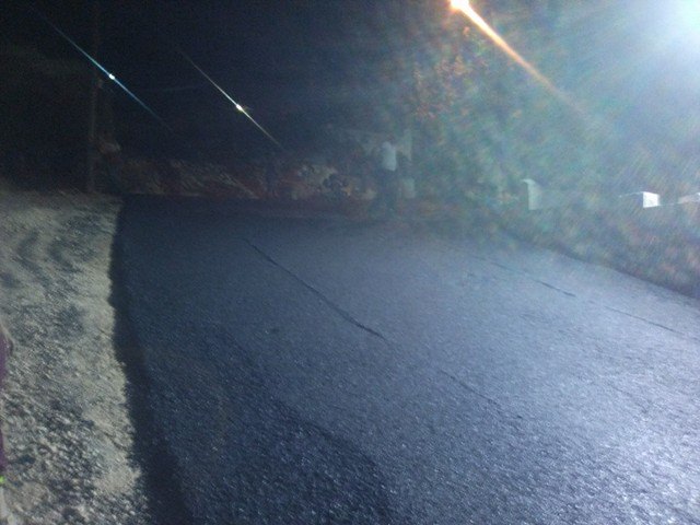 بلدية بيت لحم تباشر بأعمال التعبيد في شارعين متفرعين من واد شاهين