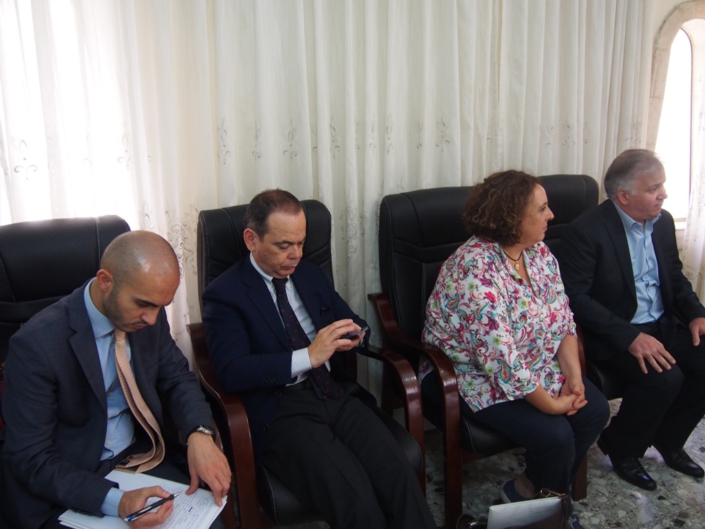 رئيسة بلدية بيت لحم تستقبل نائب رئيس مجلس النواب الإيطالي 