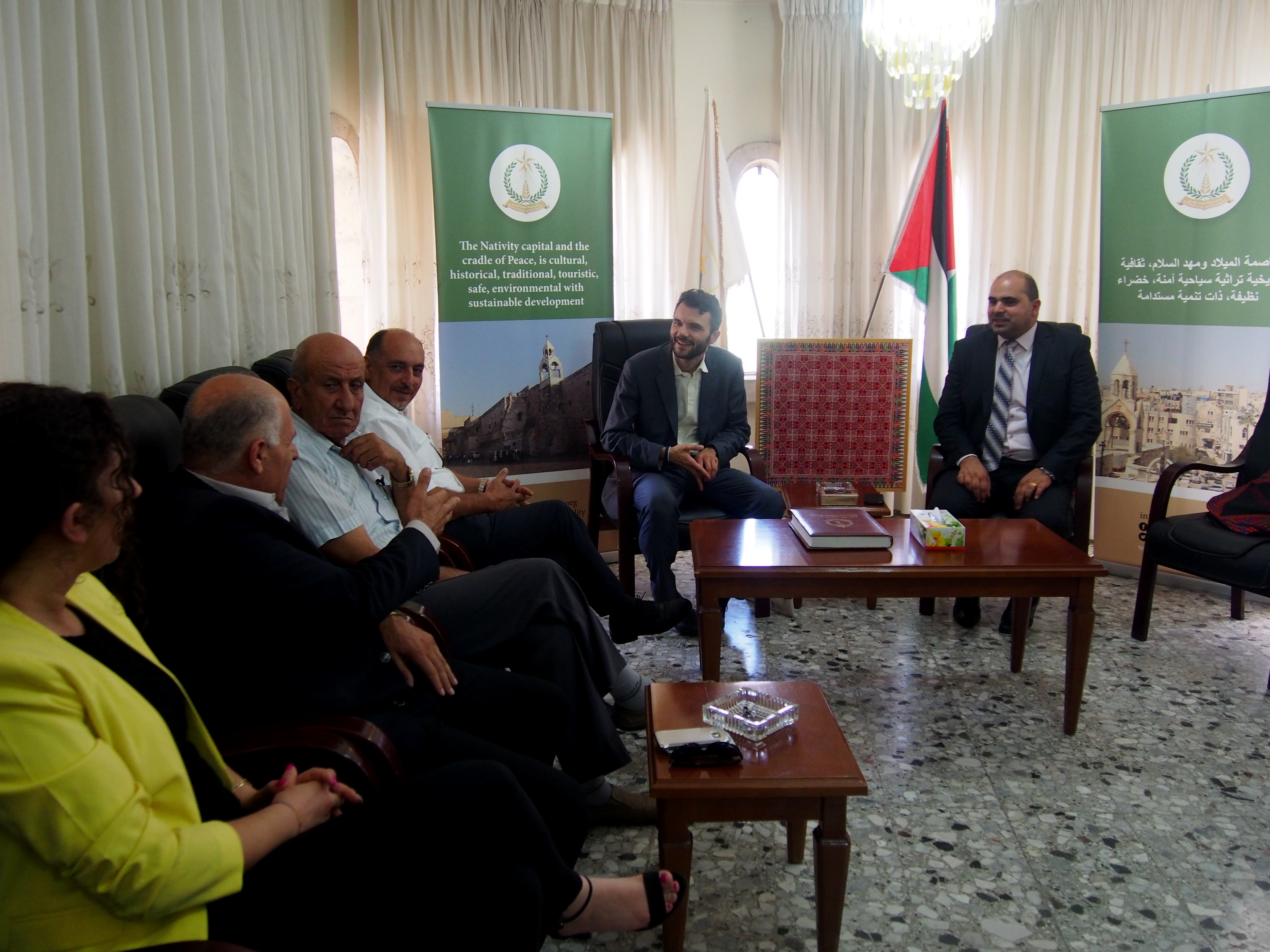 نائب رئيسة بلدية بيت لحم يستقبل رئيس إتحاد البلديات الإيطالية في مقاطعة توسكانا