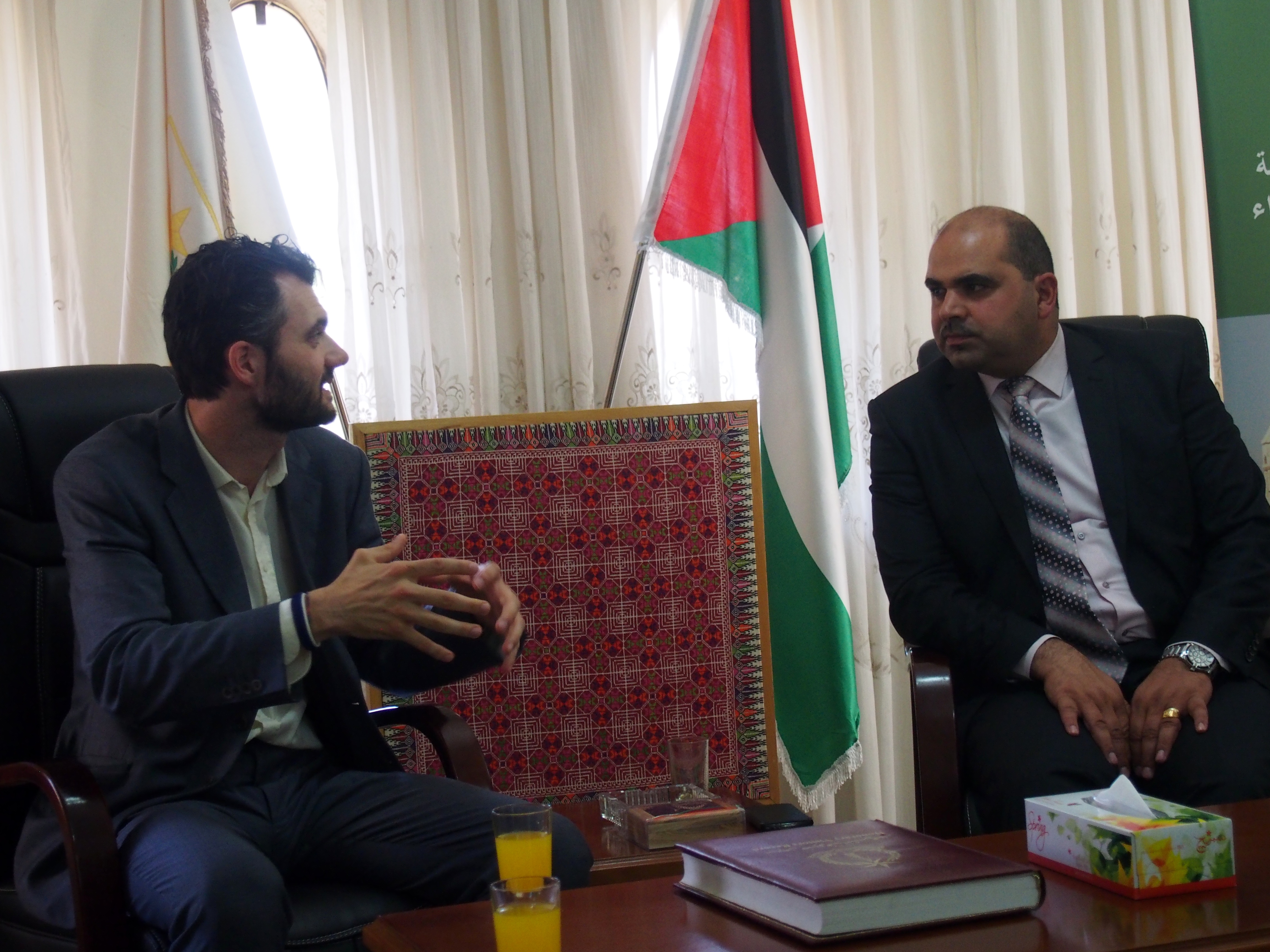 نائب رئيسة بلدية بيت لحم يستقبل رئيس إتحاد البلديات الإيطالية في مقاطعة توسكانا