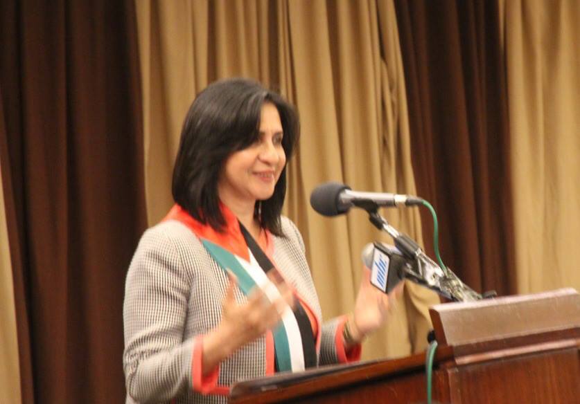 في جولتها إلى جمهورية مورشيوس  بابون تَمنح مواطنة بيت لحم الفخرية لنائب رئيس الوزراء وتحصل على مواطنة كواتر بورن الفخرية 